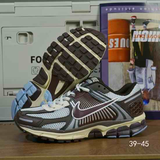 Nike Air Zoom Vomero 5 Men Shoes 24007